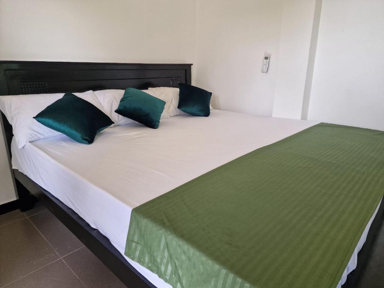 Javi Holiday Home 亭可马里 外观 照片